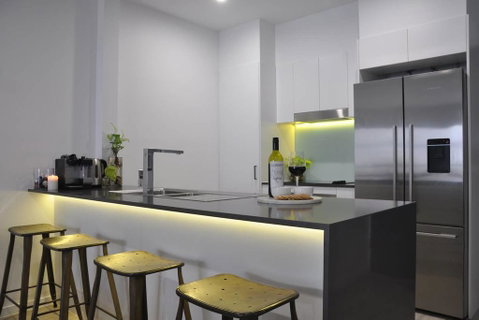 Spacious 2 Bed 2 Bath Unit - LUMA APARTMENTS - Australia Accommodation 2