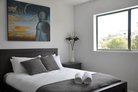 Spacious 2 Bed 2 Bath Unit - LUMA APARTMENTS - Australia Accommodation 0