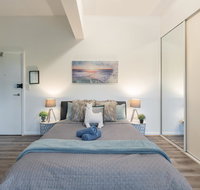 Spacious Studio 2mins to StationShopping Sleeps4 B - Australia Accommodation