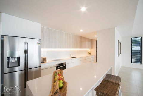Splendeur Sur La Mer - Two Bedroom - Australia Accommodation 1
