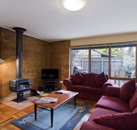 Split Point Cottages - Australia Accommodation