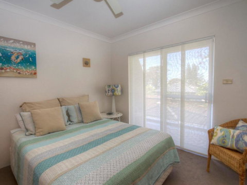 St James 6, Stylish Airconditioned Retreat - Australia Accommodation 2
