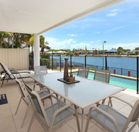 St Lucia 11 - 4 BDRM Canal Home with Pool - Australia Accommodation