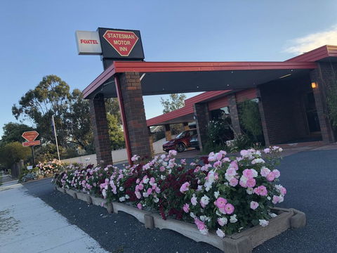 Statesman Motor Inn - Australia Accommodation 0