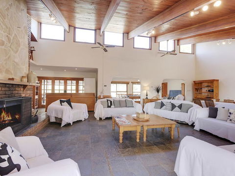 Steeles Island Retreat - Australia Accommodation 3