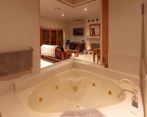 Strathearn Park Lodge - Australia Accommodation 2