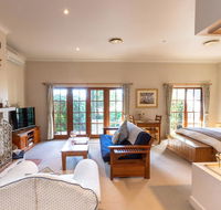 Strathearn Park Lodge - Australia Accommodation