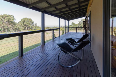 Studio 165 Hidden Gem On 50 Acres With Bay Views - Australia Accommodation 0