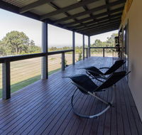 Studio 165 Hidden Gem on 50 acres with bay views - Australia Accommodation