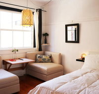 Studio Flat with Shared Rooftop Terrace - Australia Accommodation