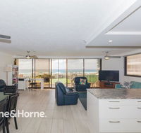Stunning Beachfront Apartment - Australia Accommodation