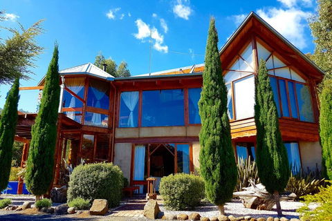 STUNNING HOME WITH AMAZING VIEWS - Just 20 Mins To The City And Only 10 To MONA! - Australia Accommodation 3