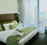 Stunning Surfers Paradise Apartment - Australia Accommodation