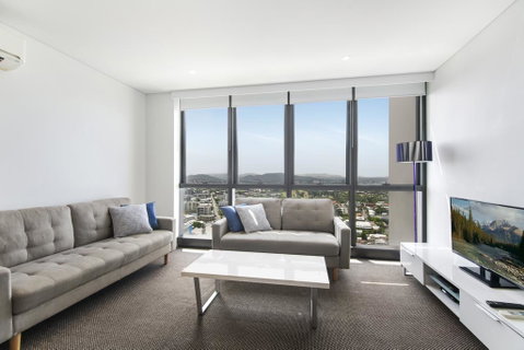 Stunning Views On The 41st Floor - Australia Accommodation 0