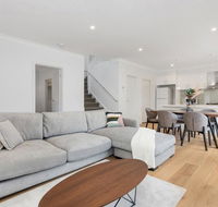 Style Comfort and Convenience - Australia Accommodation