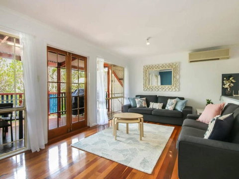 Stylish 3 Bedroom Family Home In Leafy Paddington - Australia Accommodation 3