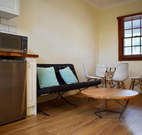Stylish Cute Cottage in McMahons Point - Australia Accommodation