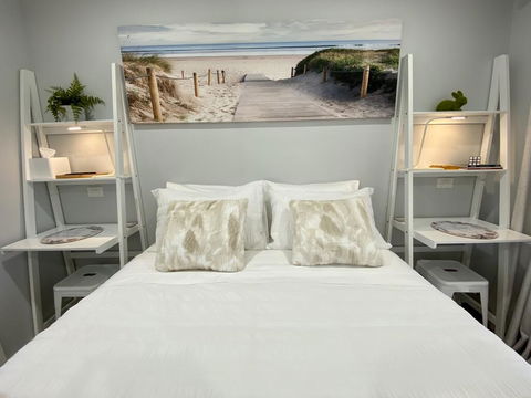 STYLISH UNIT - CLOSE TO DREAMWORLD - Australia Accommodation 2