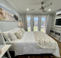 STYLISH UNIT - CLOSE TO DREAMWORLD - Australia Accommodation