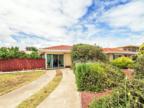 Sun & Sea - Australia Accommodation 0