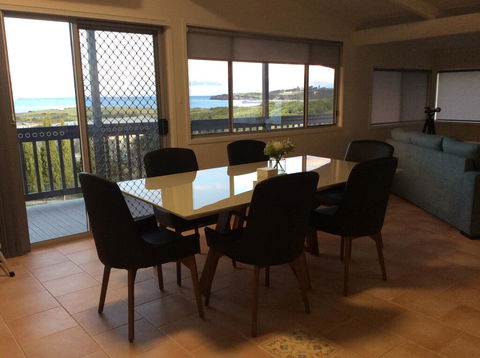 Sunnyside Holiday Home - Australia Accommodation 3