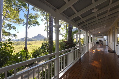 Sunrise At Sanquar, Noosa Hinterland - Australia Accommodation 3