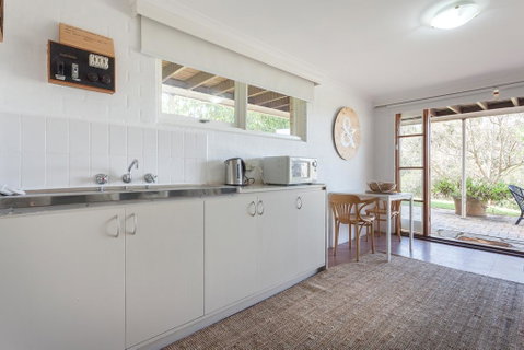 Sunseeker Cottage - Gorgeous Seaside Cottage - Australia Accommodation 3