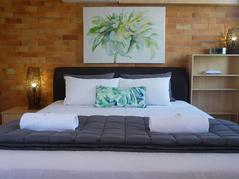 Sunseeker Motel - Australia Accommodation 0