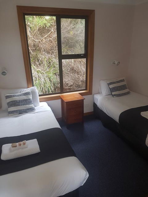 Sunset Holiday Villas - Australia Accommodation 2
