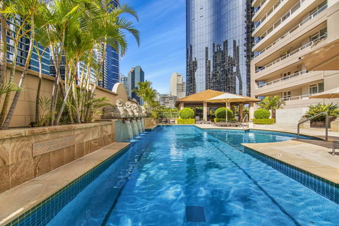 Super Convenient Apartment With Garden Views - Australia Accommodation 2