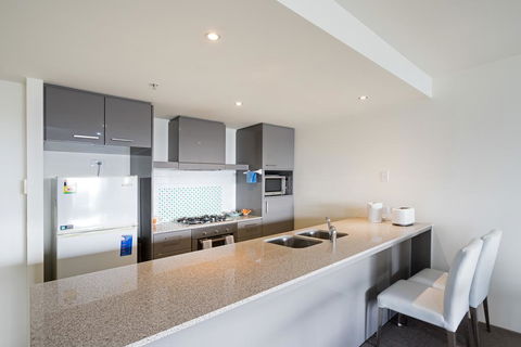 Superb Surfers Paradise Apartment - Top Location! - Australia Accommodation 2