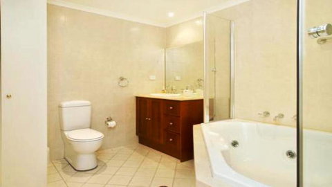 Superior Apartment With Views - Australia Accommodation 1