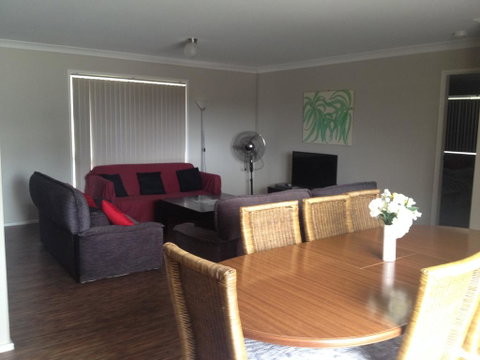 Surf Mist - Australia Accommodation 2
