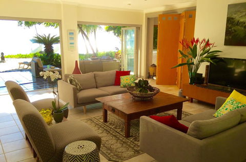 Tali Oak Beach House - Australia Accommodation 1