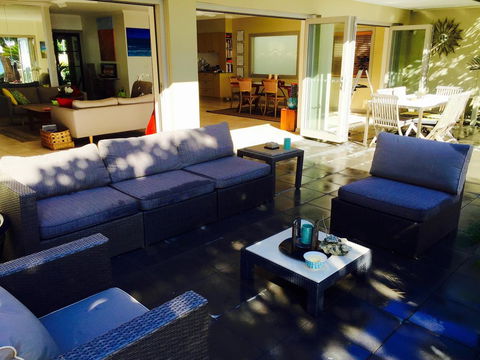Tali Oak Beach House - Australia Accommodation 2