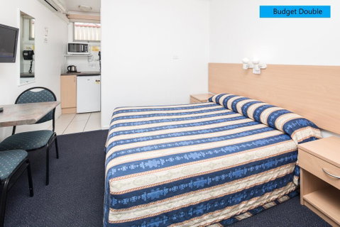 Tally Ho Motor Inn - Australia Accommodation 1
