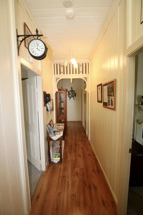 Tenterfield Historic C1895 Cottage - Australia Accommodation 3