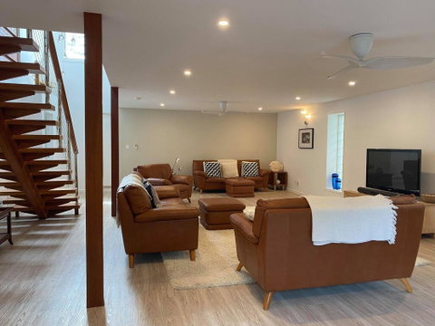 The Old Gallery - Australia Accommodation 3
