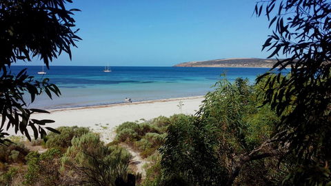 The Beach Shack - Australia Accommodation 1