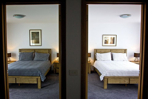 Penguin Beachfront Apartments - Australia Accommodation 26