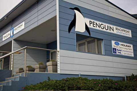 Penguin Beachfront Apartments - Australia Accommodation 14