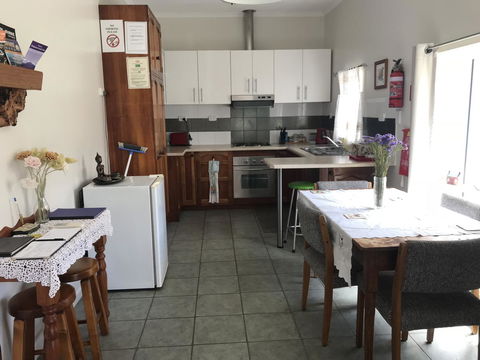 Oatlands Retreat - Australia Accommodation 8
