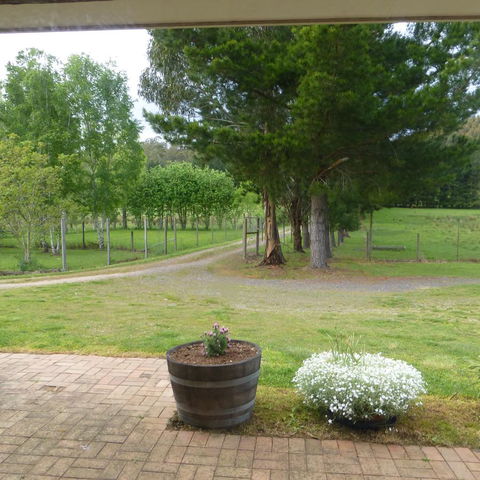 Quamby Pines Chalet - Australia Accommodation 24