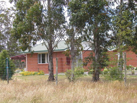 Quamby Pines Chalet - Australia Accommodation 21
