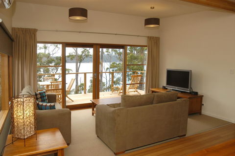 Stewarts Bay Lodge - Australia Accommodation 30