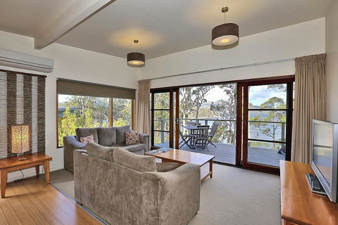 Stewarts Bay Lodge - Australia Accommodation 32