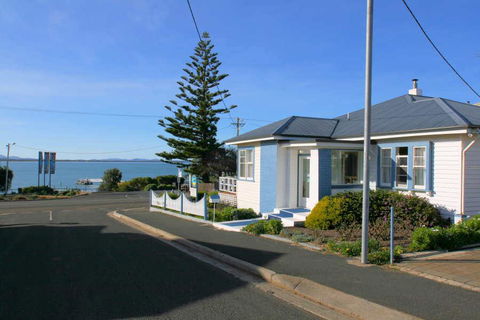 Freycinet Waters - Australia Accommodation 0