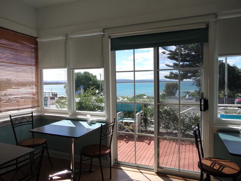 Freycinet Waters - Australia Accommodation 11