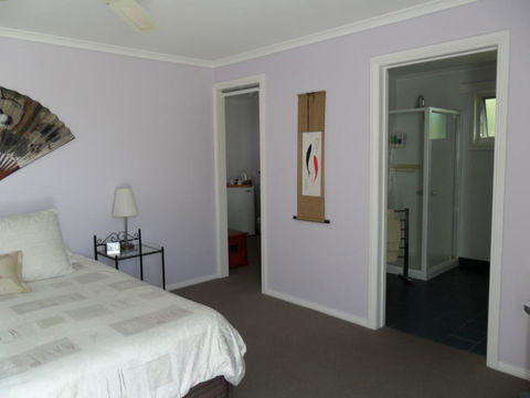 Freycinet Waters - Australia Accommodation 14