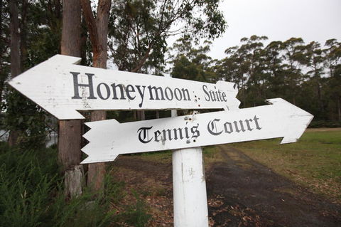 The Fox And Hounds Historic Hotel - Australia Accommodation 42